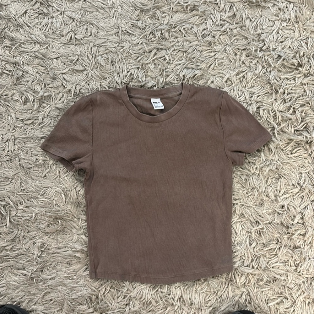 Artizia TNA workout top. Small